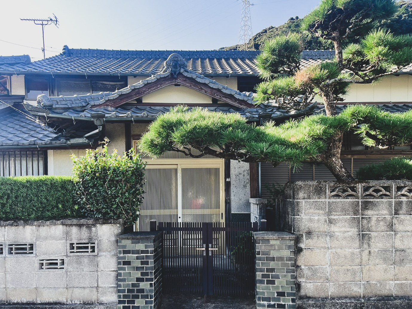 優しい木の香りに包まれる古民家