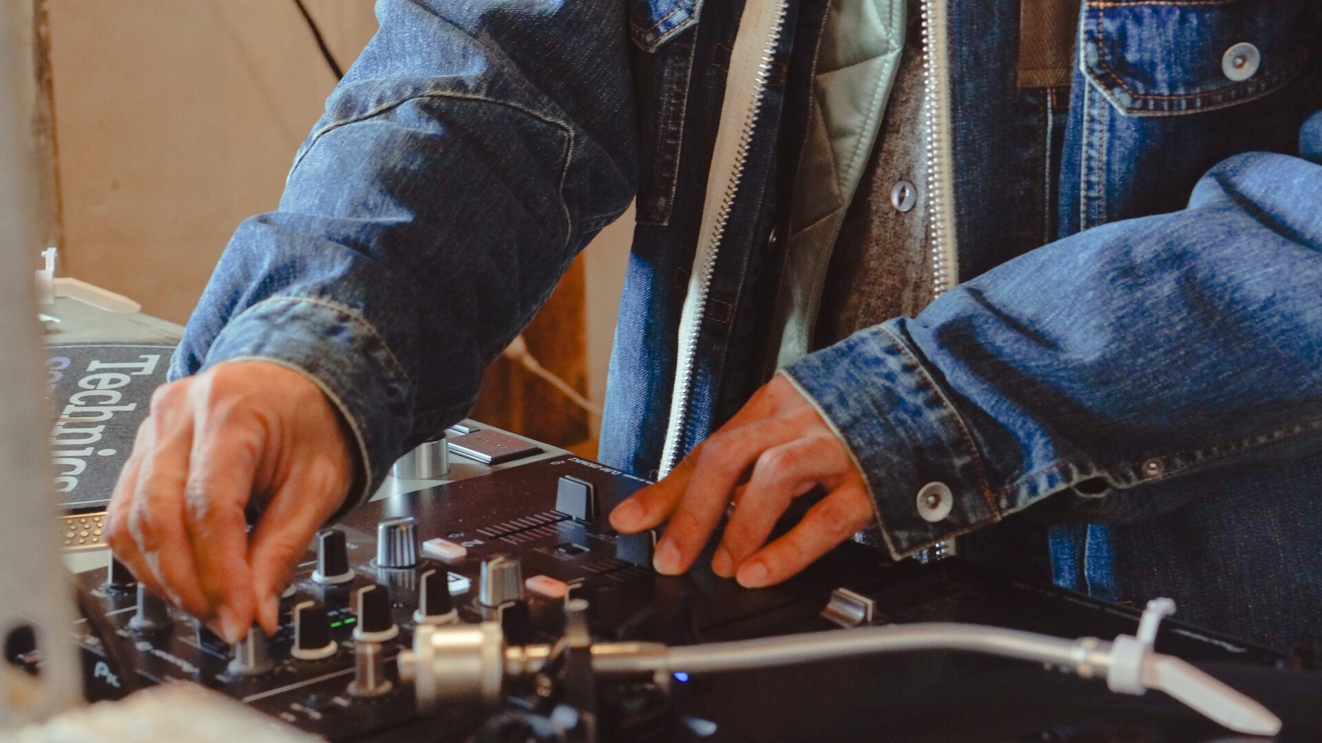 Sweet Steady Tour 2026-Sweet rhythms, steady mood-